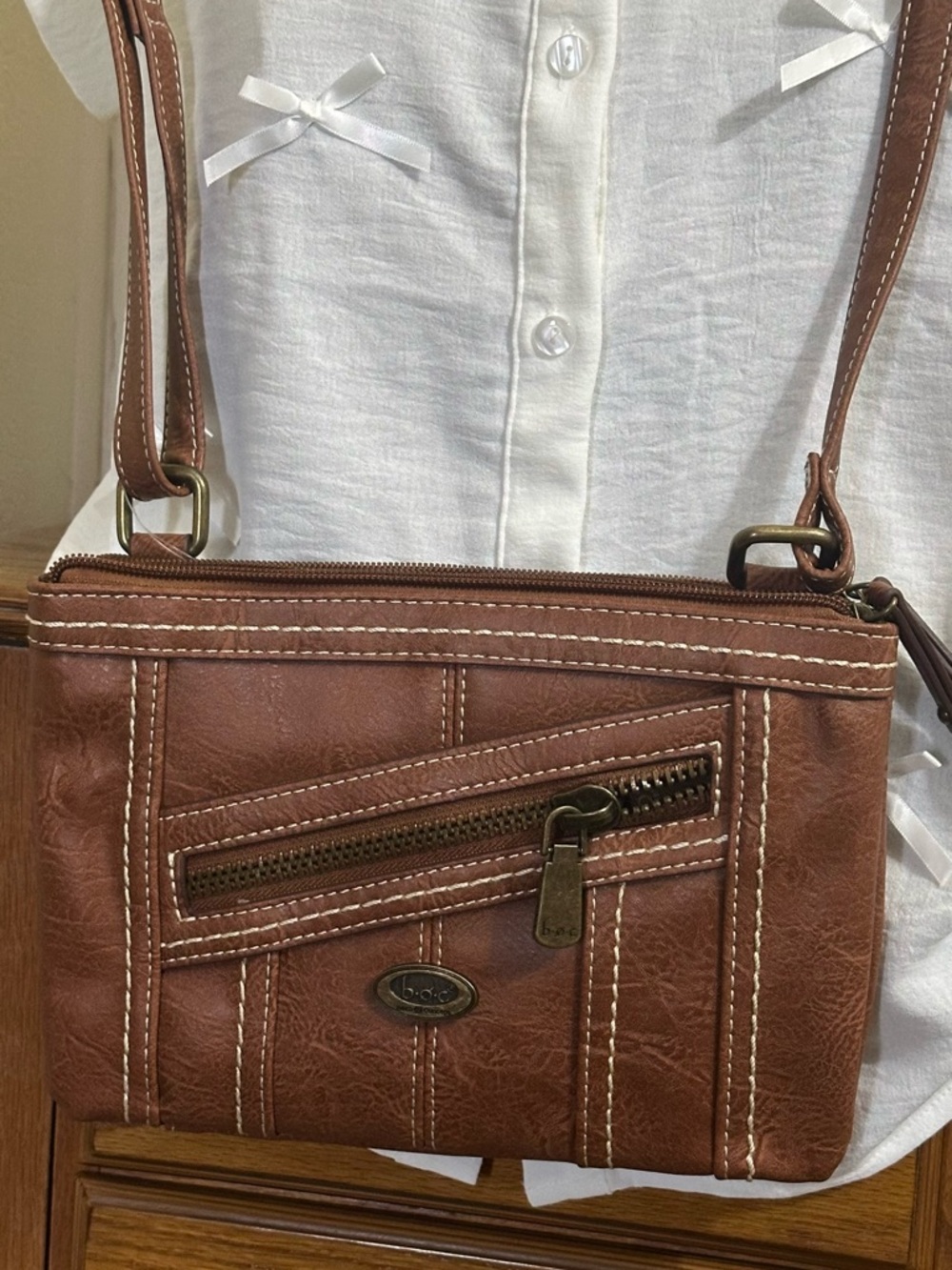 boc.    Brown faux          Leather Crossbody